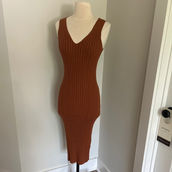 Tan midi ribbed dress - Picture 1 of 3